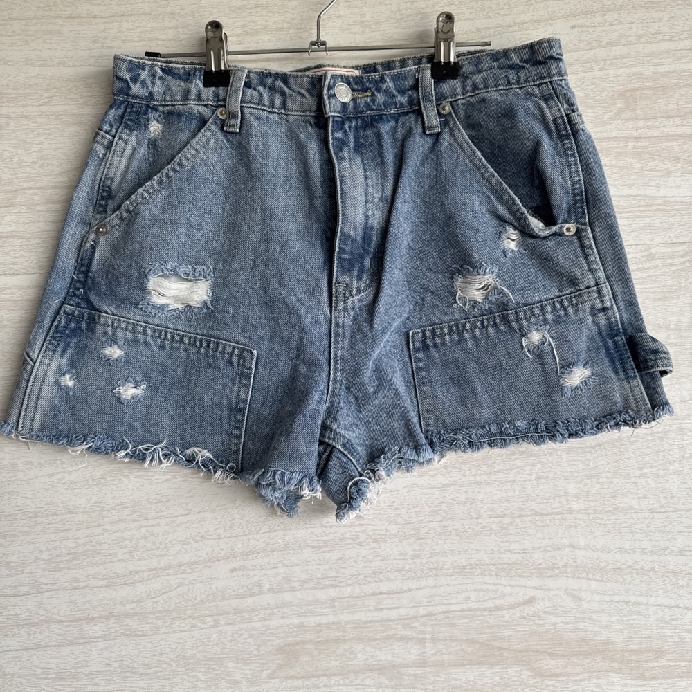 Signature Distressed Denim Raw Fringe Hem Shorts Sz Med